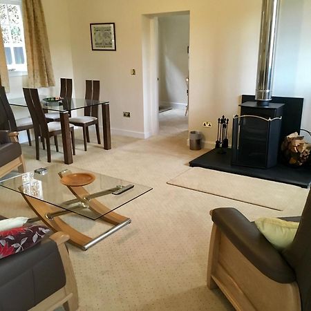 Cottage Ayr Bagian luar foto